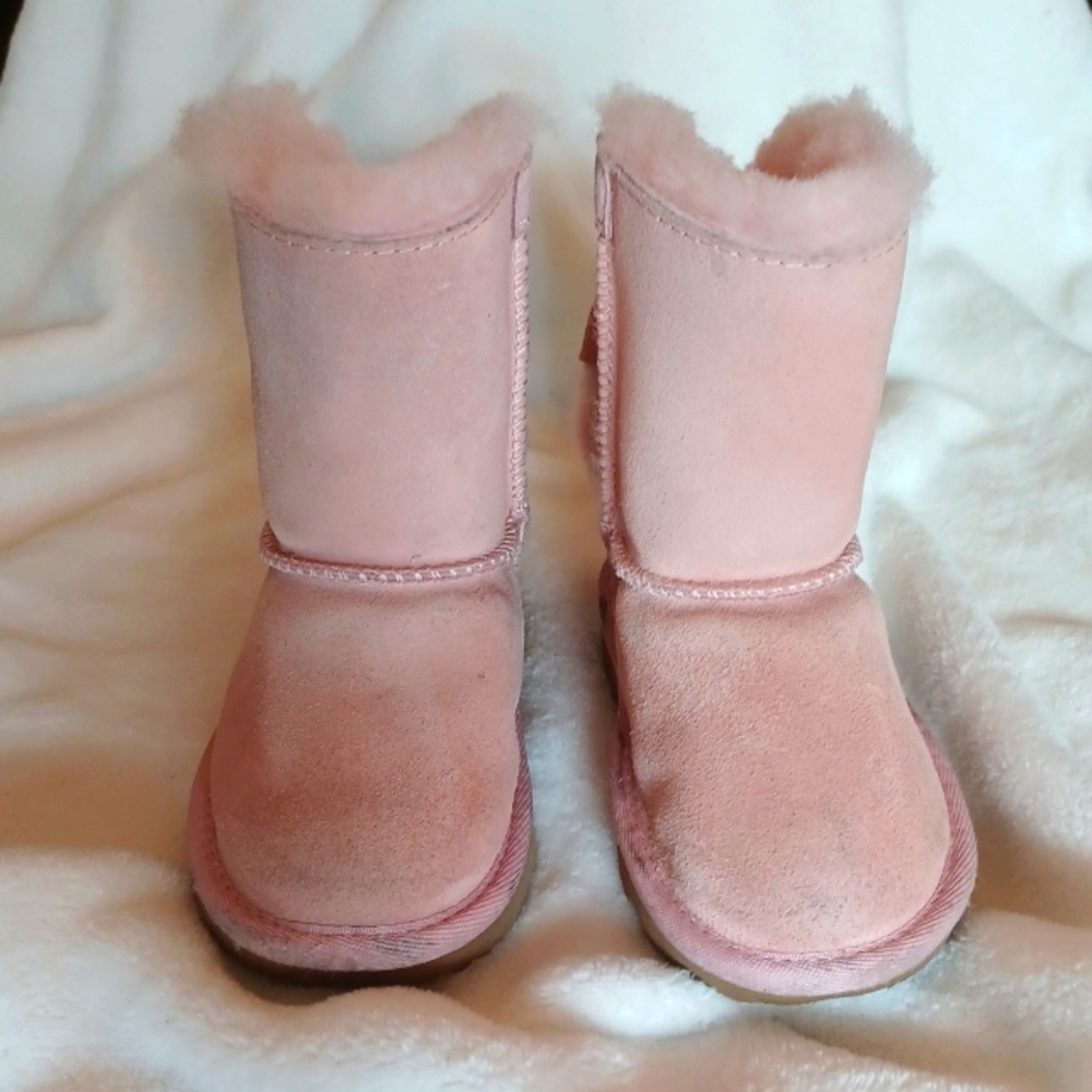 (Sold) UGG® Girls' Bailey Bow Shearling Boots